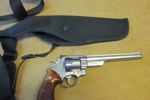 Smith&Wesson mod .629-1 .44mag 8" + kainalokotelo
