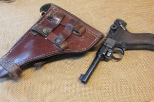 Parabellum 7.65 ja kotelo